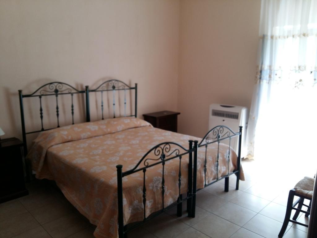 La Mortella Agriturismo Rotondella Oda fotoğraf