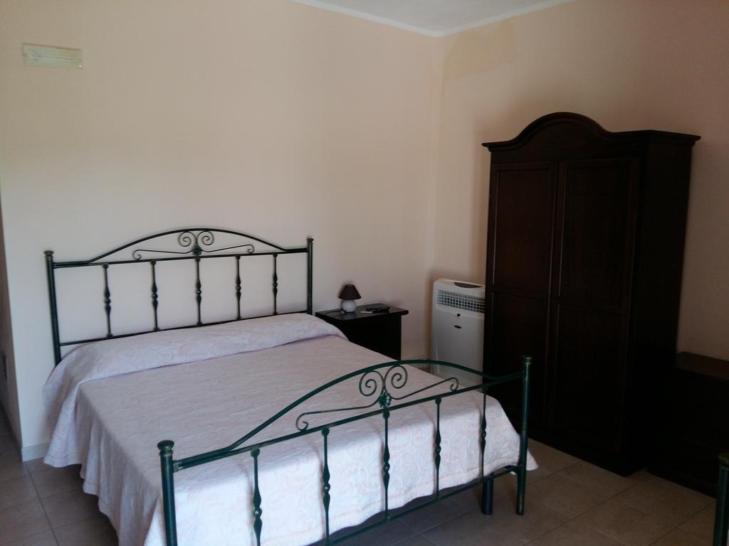 La Mortella Agriturismo Rotondella Oda fotoğraf